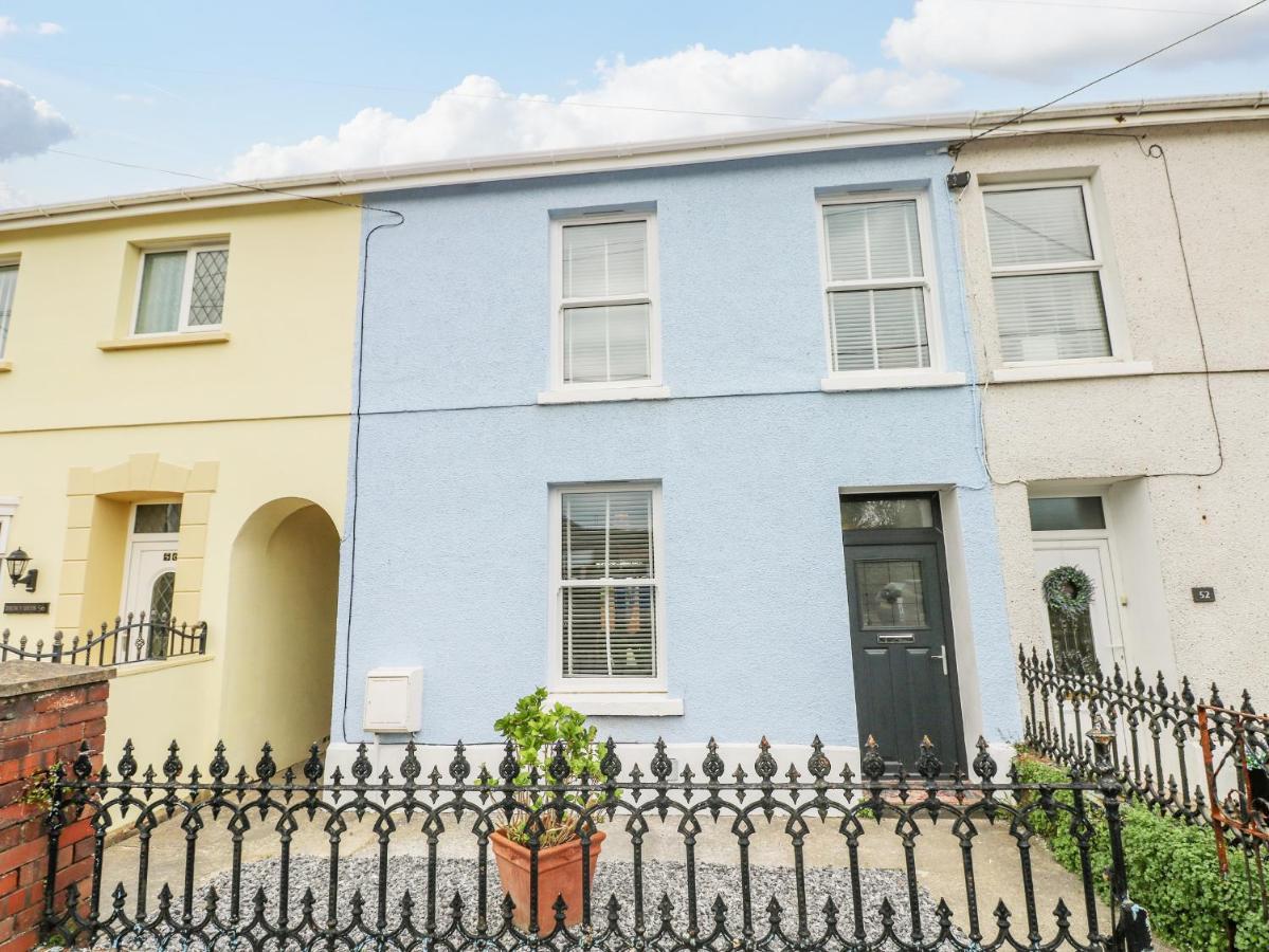 Villa 54 Pencoed Road Burry Port Esterno foto