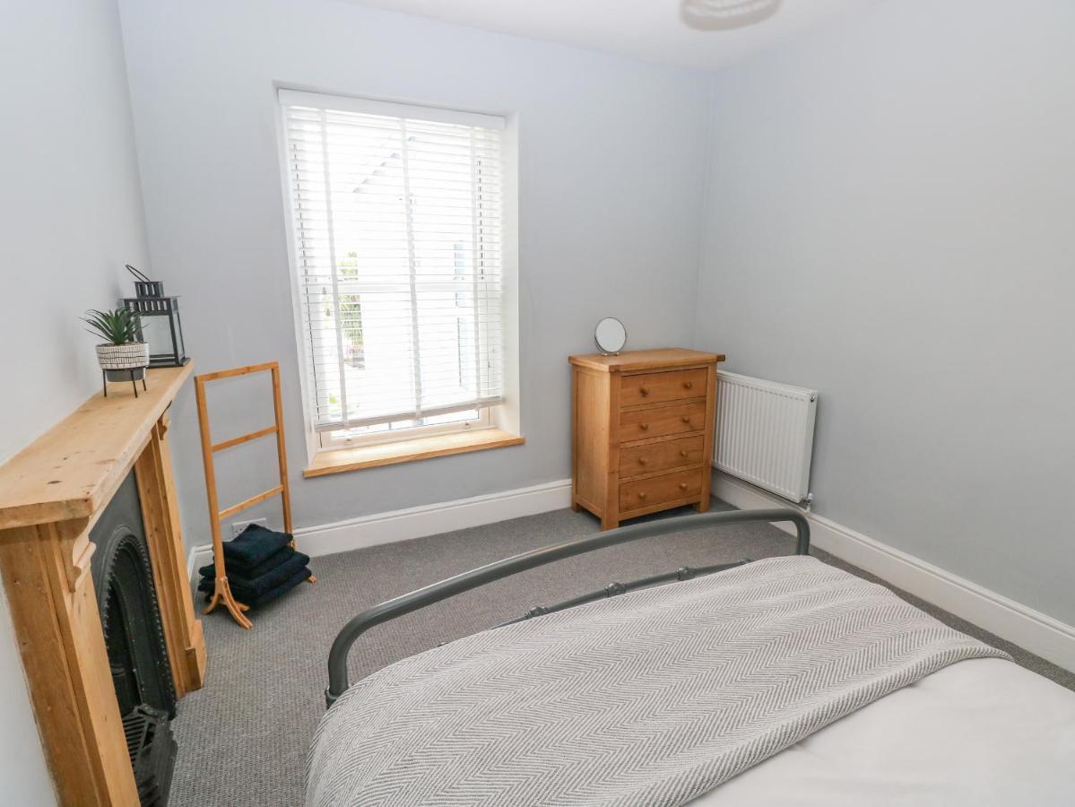Villa 54 Pencoed Road Burry Port Esterno foto